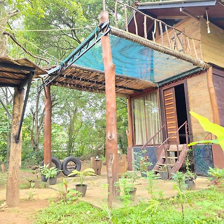 Hasthi Safari Cottage Udawalawe Buitenkant foto