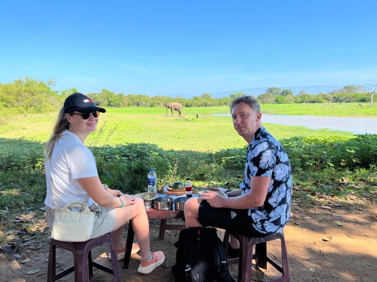 Hasthi Safari Cottage Udawalawe Buitenkant foto