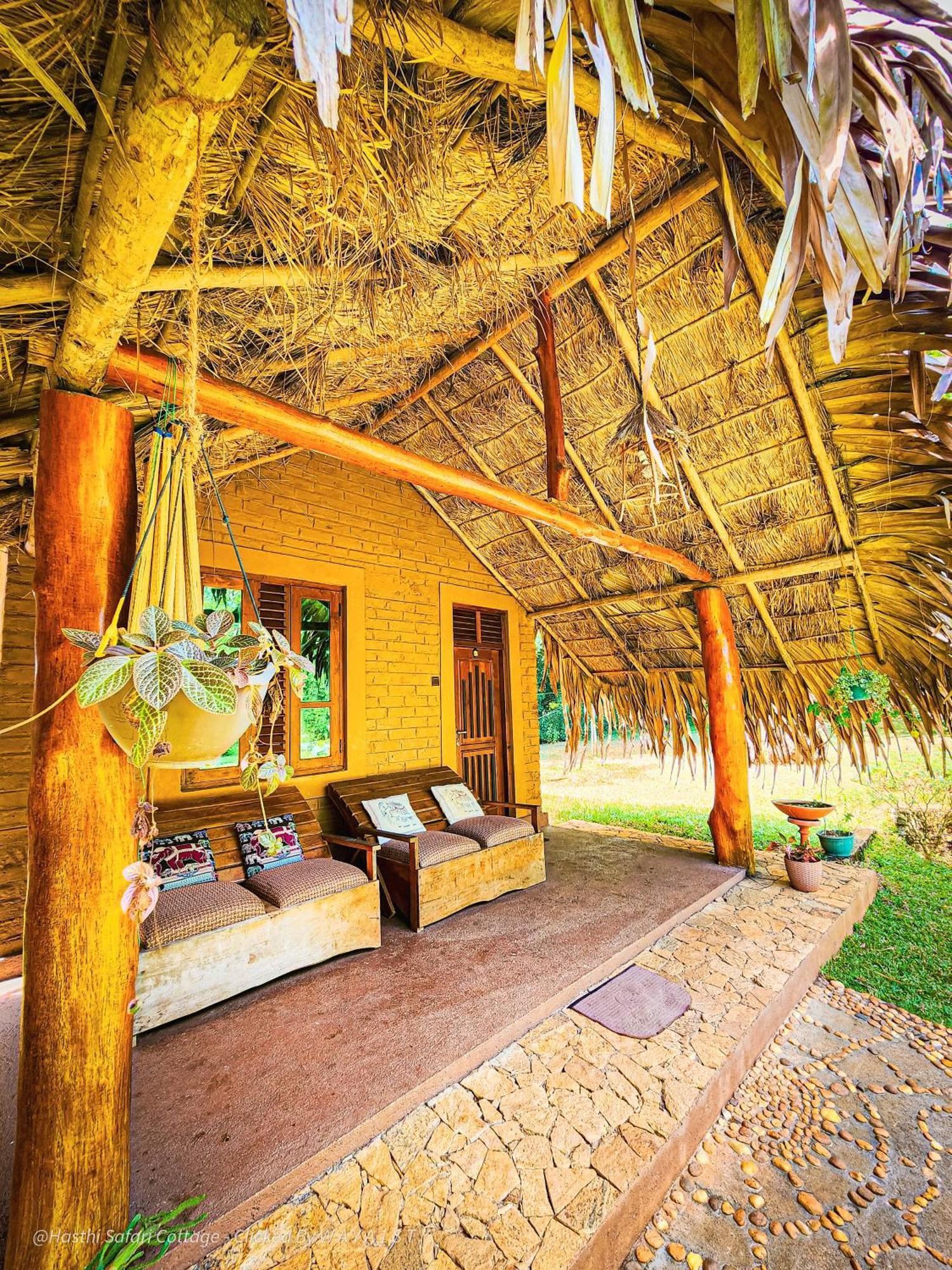 Hasthi Safari Cottage Udawalawe Buitenkant foto