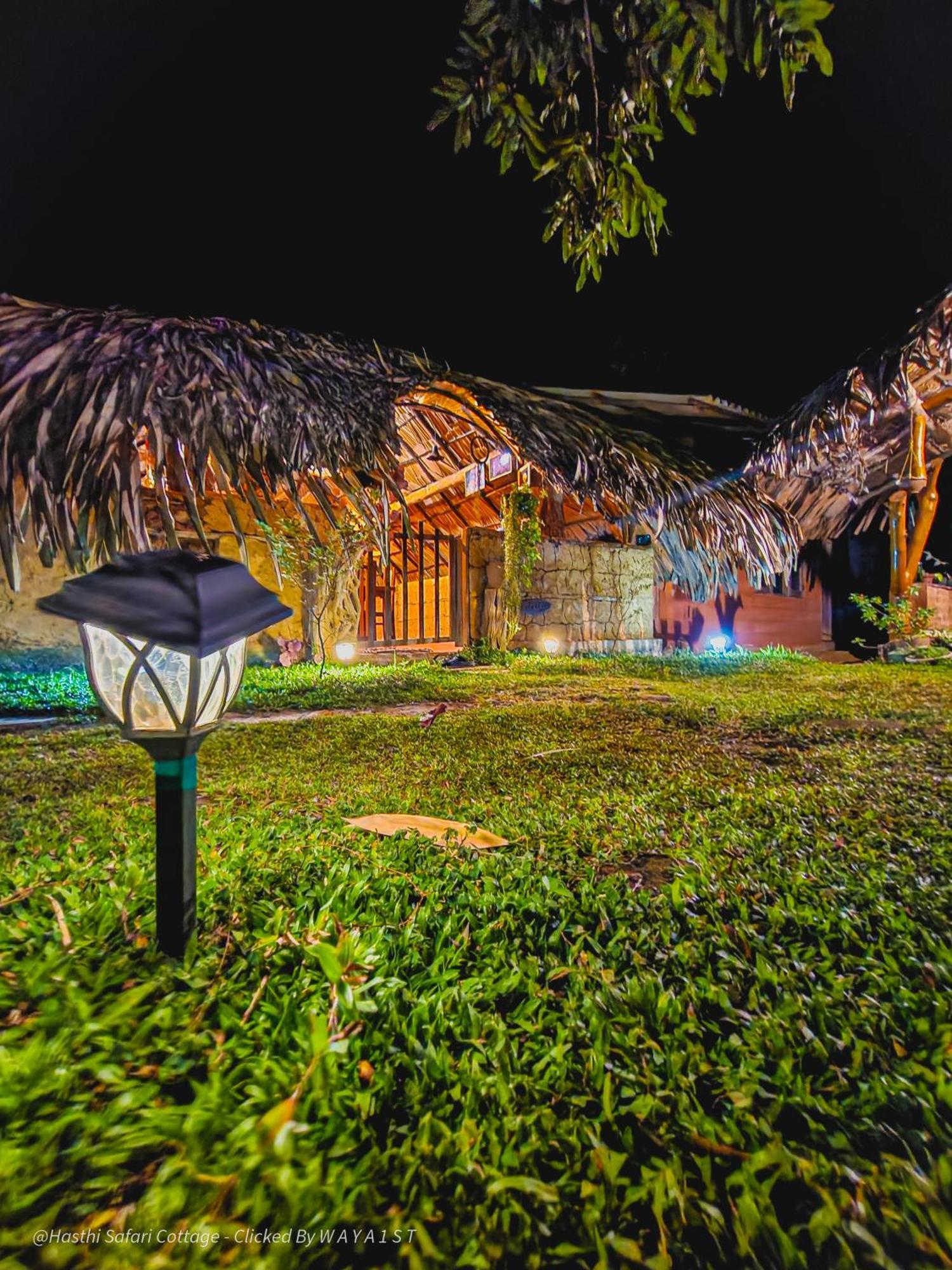 Hasthi Safari Cottage Udawalawe Buitenkant foto