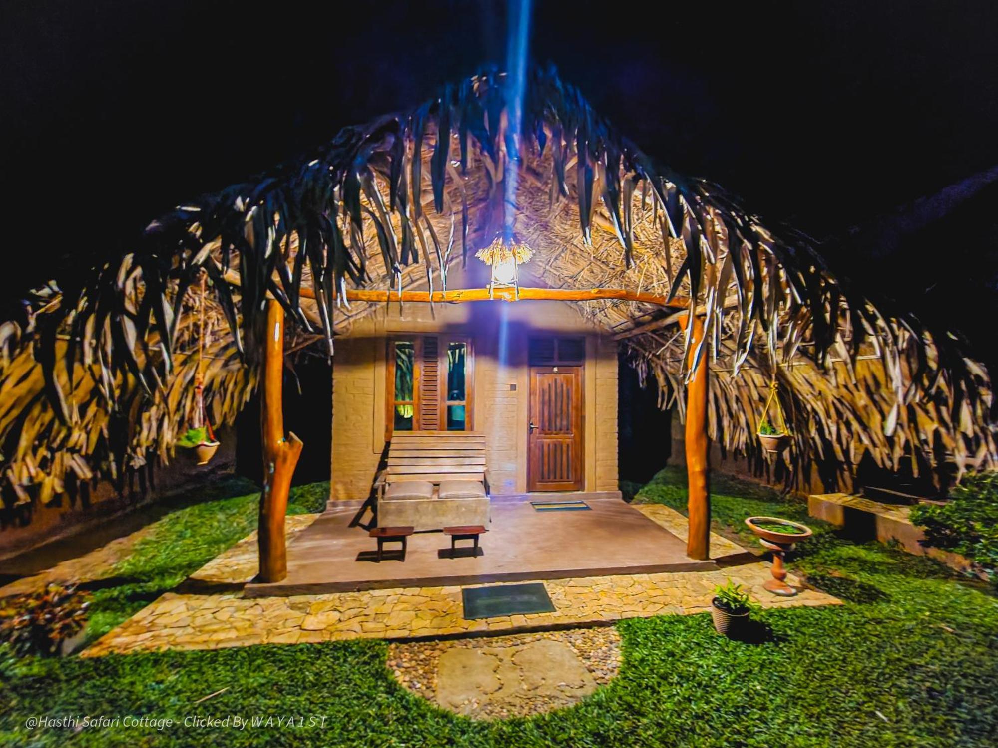 Hasthi Safari Cottage Udawalawe Buitenkant foto