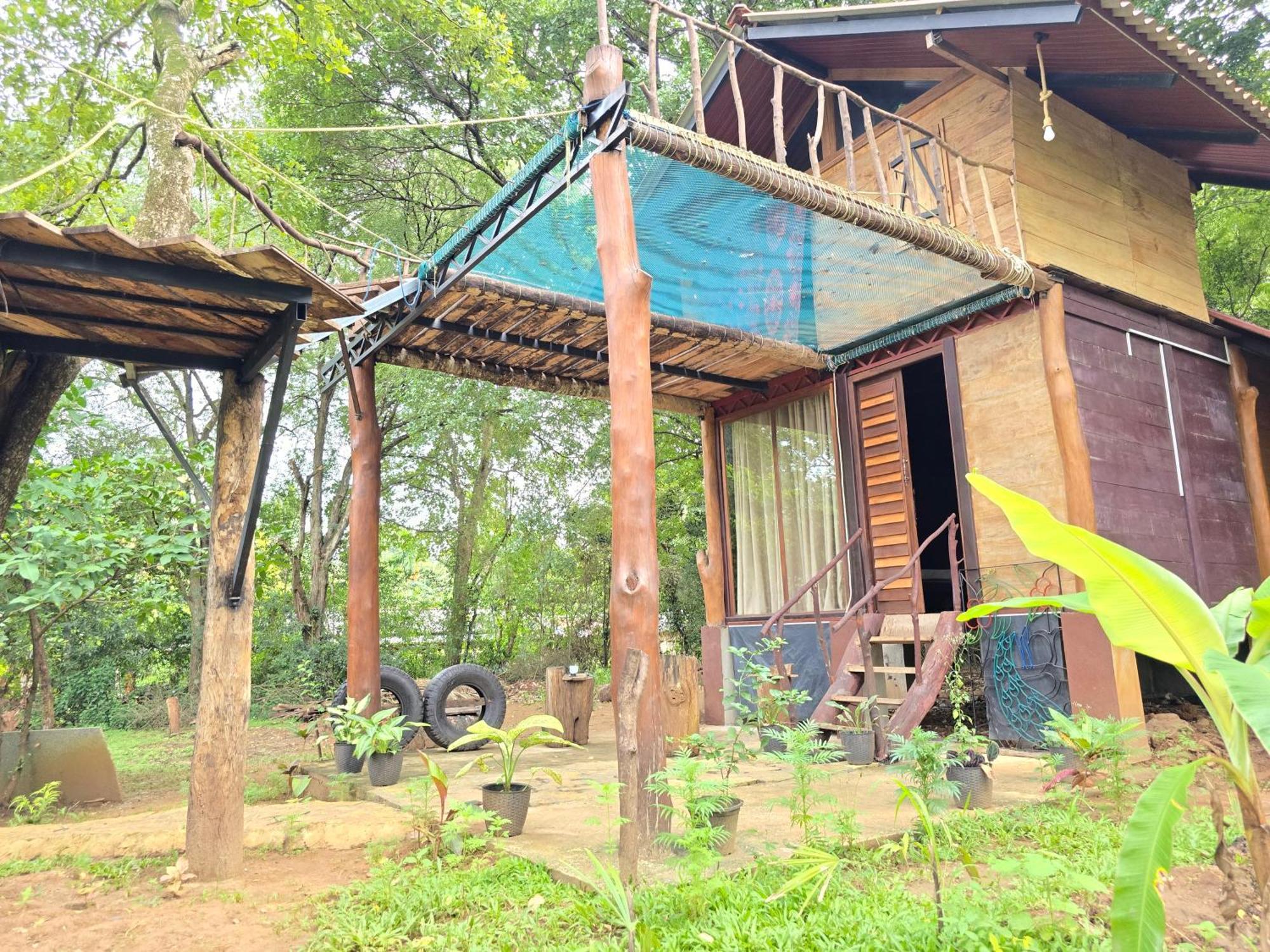 Hasthi Safari Cottage Udawalawe Buitenkant foto